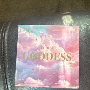Goddess Eyeshadow Palette with Pink and Gold Hues